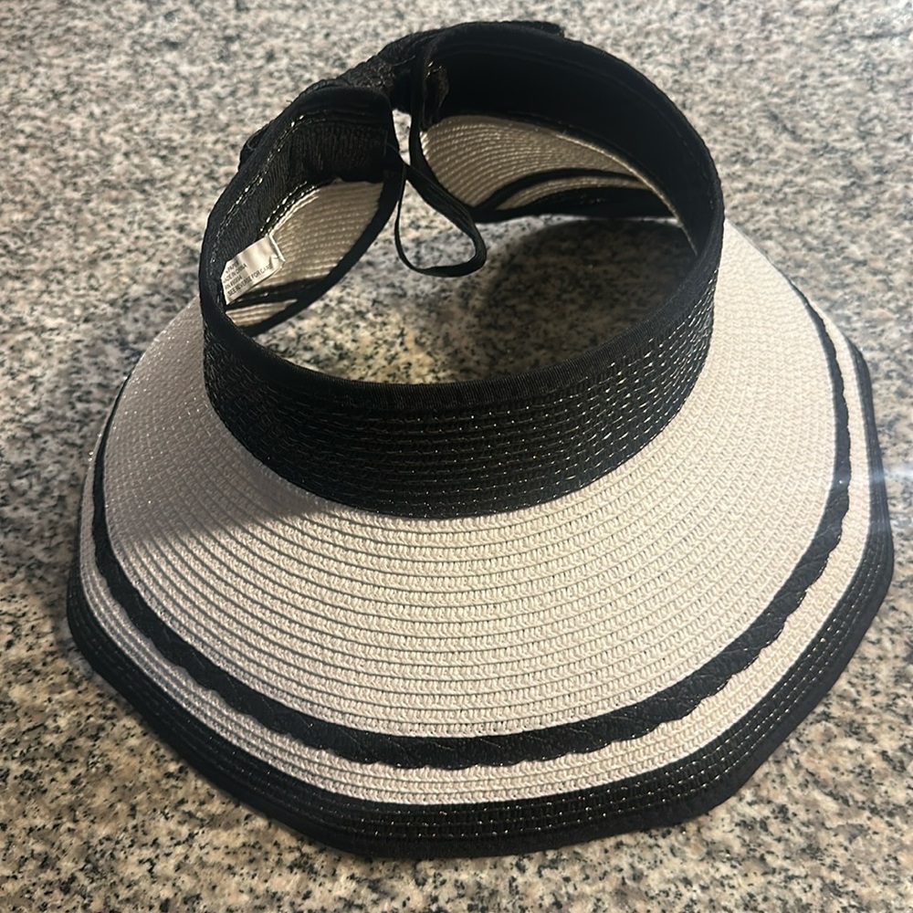 MAGID HAT Black and White Woven Visor Hat